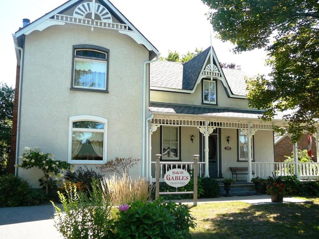 Gables Bed & Breakfast Stayner Exterior photo