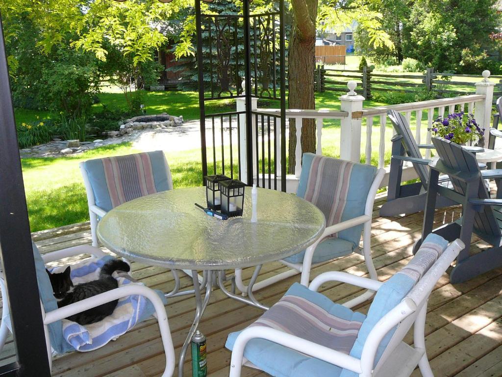 Gables Bed & Breakfast Stayner Exterior photo
